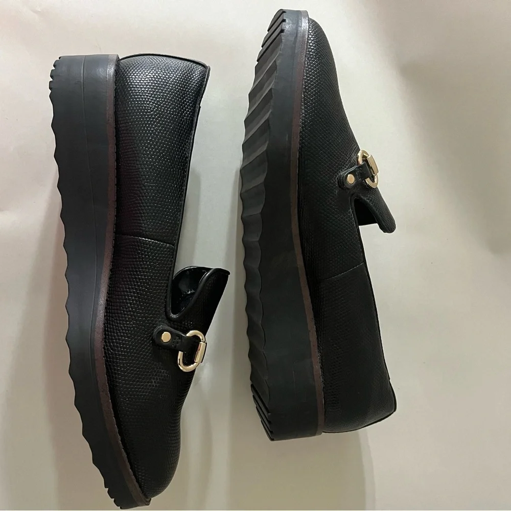 Aldo Yolanda Black Loafer with gold tone bar logo slight wedge size 10